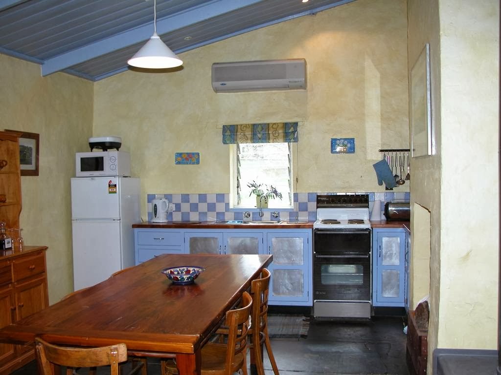 Rosebrae Cottage | lodging | St Vincent Rd, Watervale SA 5452, Australia | 0458459786 OR +61 458 459 786