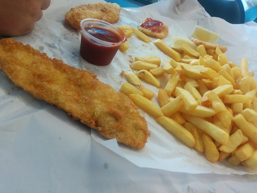 Awesome Fish & Chips | meal takeaway | 337 Esplanade, Lakes Entrance VIC 3909, Australia | 0351553166 OR +61 3 5155 3166