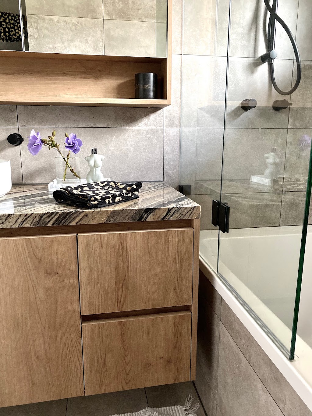 A and S joinery | 484 Kilmore Rd, Gisborne VIC 3437, Australia | Phone: 0488 300 114
