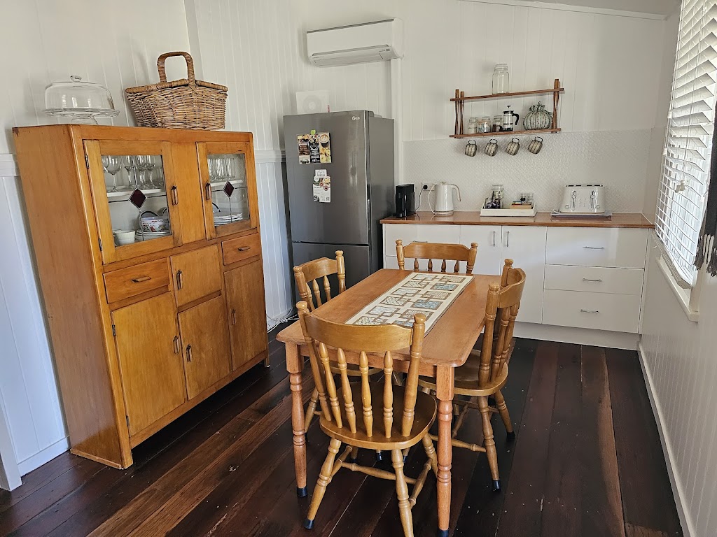 SamBrownCottage | 185 Brown Rd, Frazerview QLD 4309, Australia | Phone: 0413 057 006