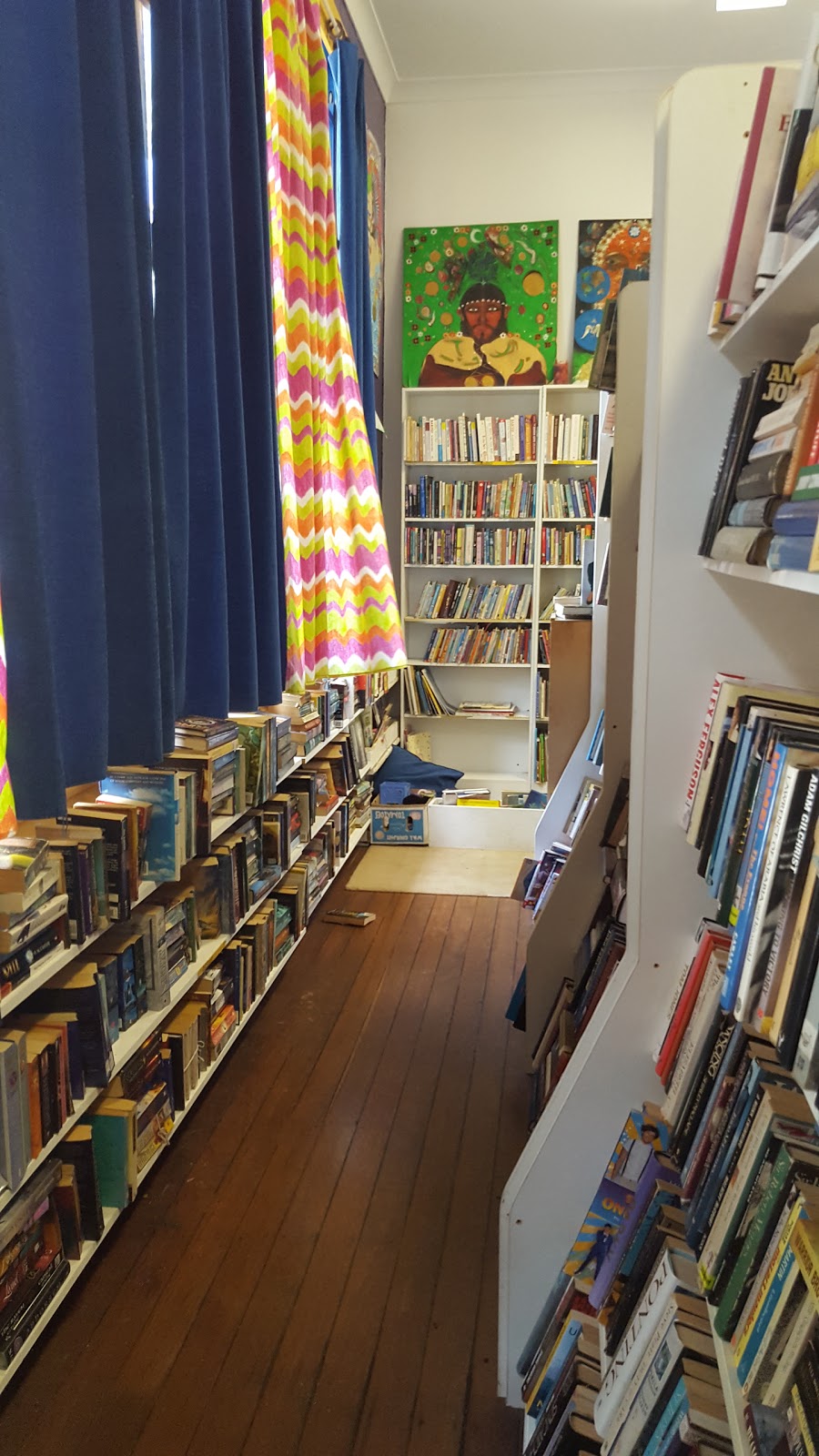 Zee Bookshop, Exchange and Consultancy Nimbin | 82 Cullen St, Nimbin NSW 2480, Australia | Phone: 0413 969 045