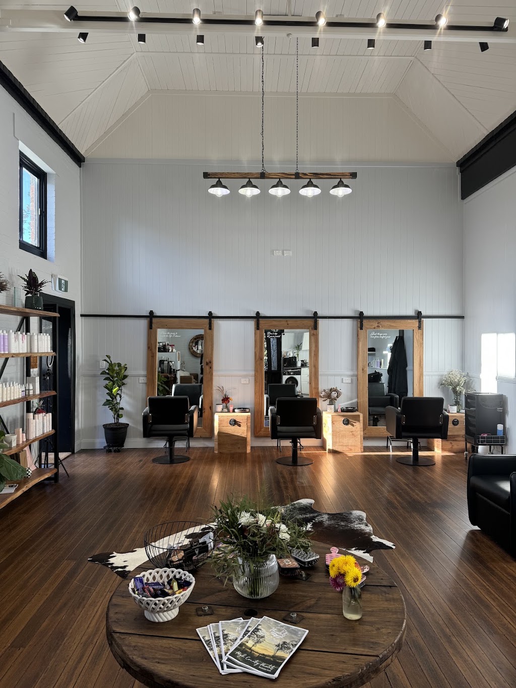 Hair With Kerri | 1 Thallon St, Crows Nest QLD 4355, Australia | Phone: 0458 466 690
