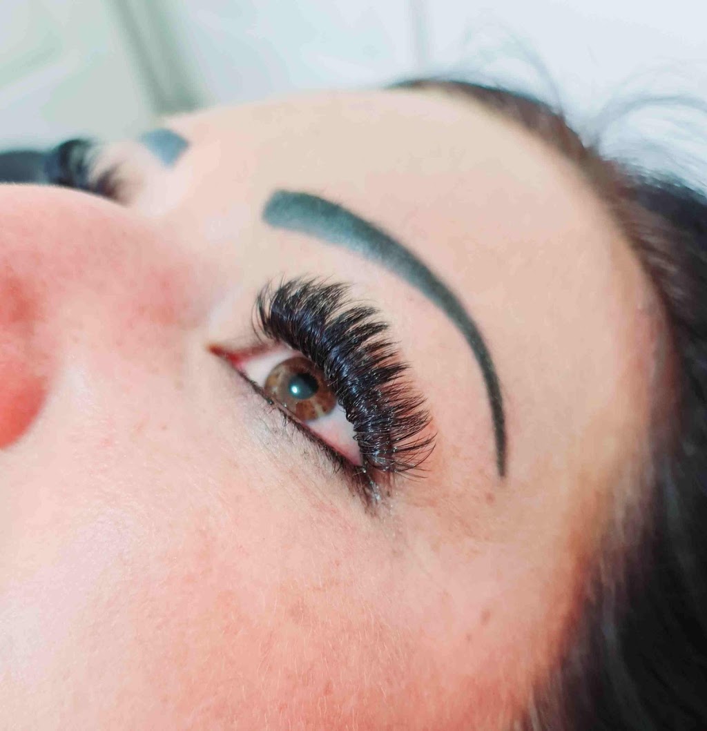 Glamorous Lashes By Kelz | 92 Mary Pleasant Dr, Birkdale QLD 4159, Australia | Phone: 0481 178 856