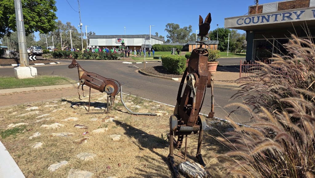 Cunnamulla Fella Statue | 23 Jane St, Cunnamulla QLD 4490, Australia | Phone: (07) 4655 8470