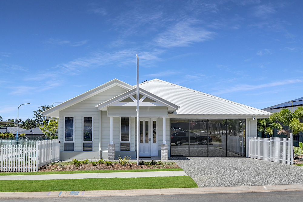 Perry Homes Display Home | general contractor | 1 York St, Thrumster NSW 2444, Australia | 0290458817 OR +61 2 9045 8817