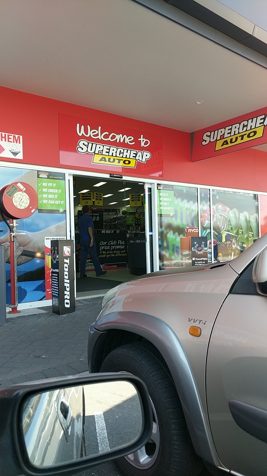 Supercheap Auto | electronics store | 34 Goggs Rd, Jindalee QLD 4074, Australia | 0737089610 OR +61 7 3708 9610