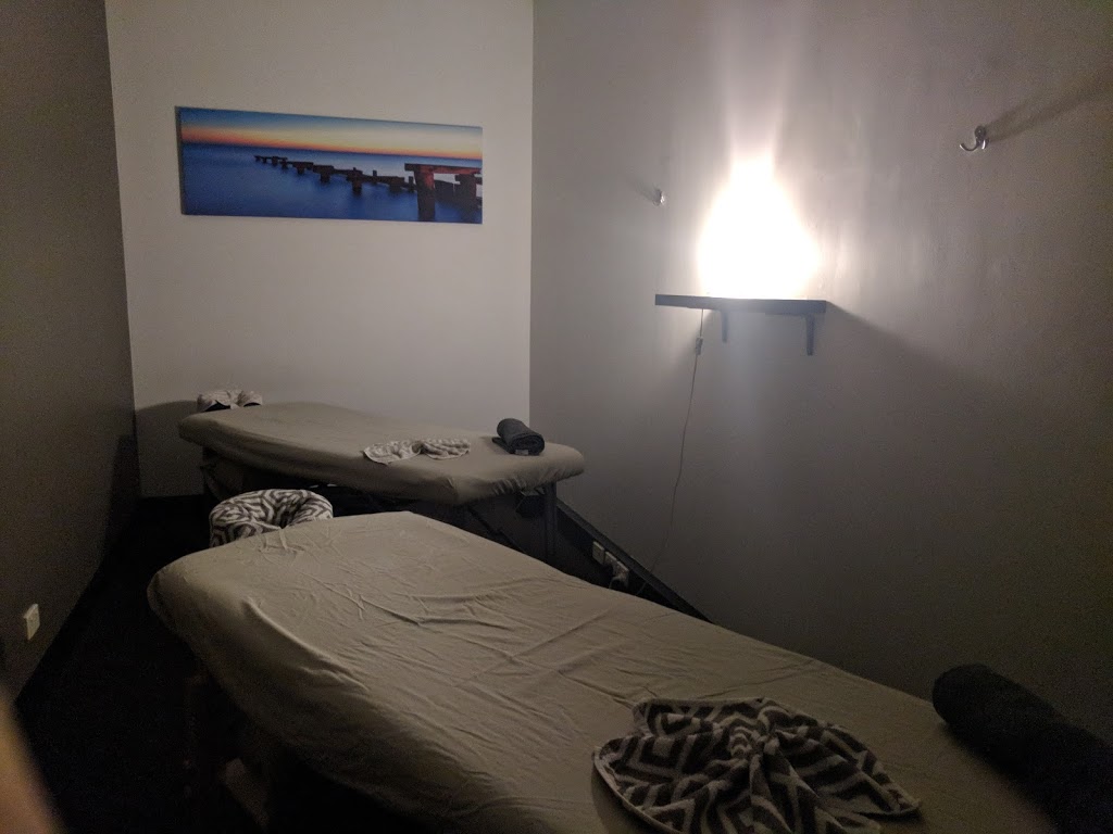 GC Massage and Beauty | Shop 14/300 Olsen Ave, Parkwood QLD 4214, Australia | Phone: 0490 084 104