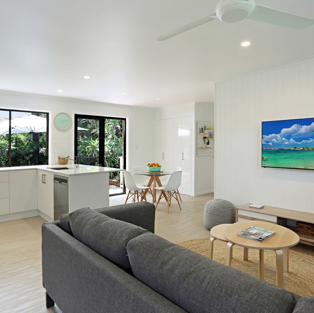 HolidayHomes@Noosa - Jimmys Shout - Pet Friendly | 2/31 Orient Dr, Sunrise Beach QLD 4567, Australia | Phone: (07) 5474 1964