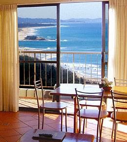 Beach Front Towers | lodging | 4 Aerodrome Rd, Maroochydore QLD 4558, Australia | 0754433443 OR +61 7 5443 3443