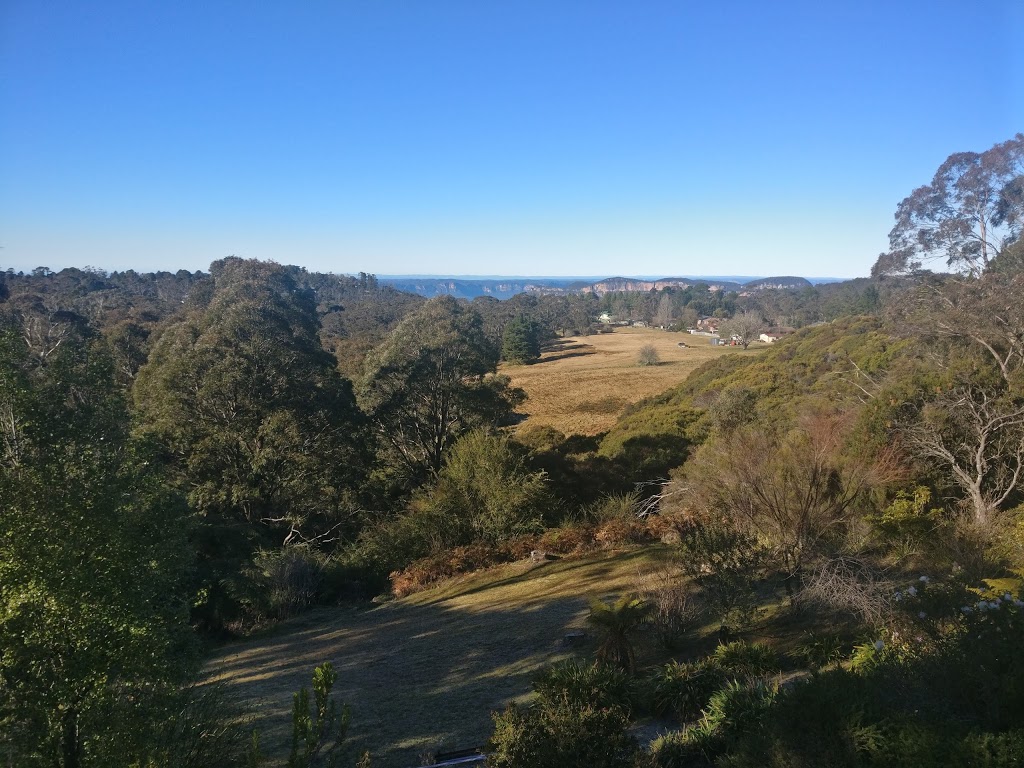 Tranquility House with Views Cottage | lodging | 94 Narrow Neck Rd, Katoomba NSW 2780, Australia | 0418286064 OR +61 418 286 064