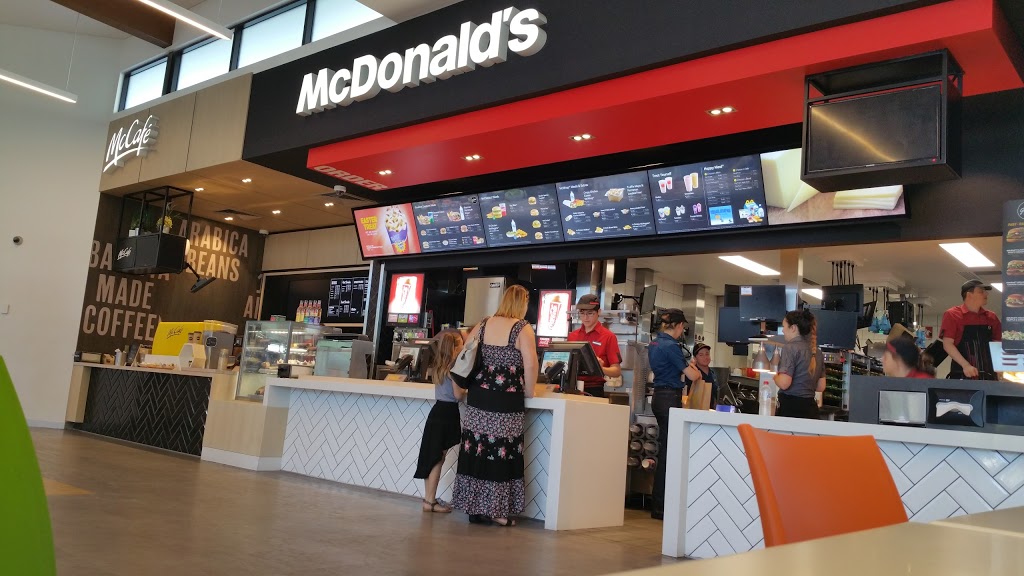 McDonalds Kwinana Freeway Northbound | cafe | BP Service Centre, Lot 191 Paparone Rd, Baldivis WA 6171, Australia | 0895918631 OR +61 8 9591 8631