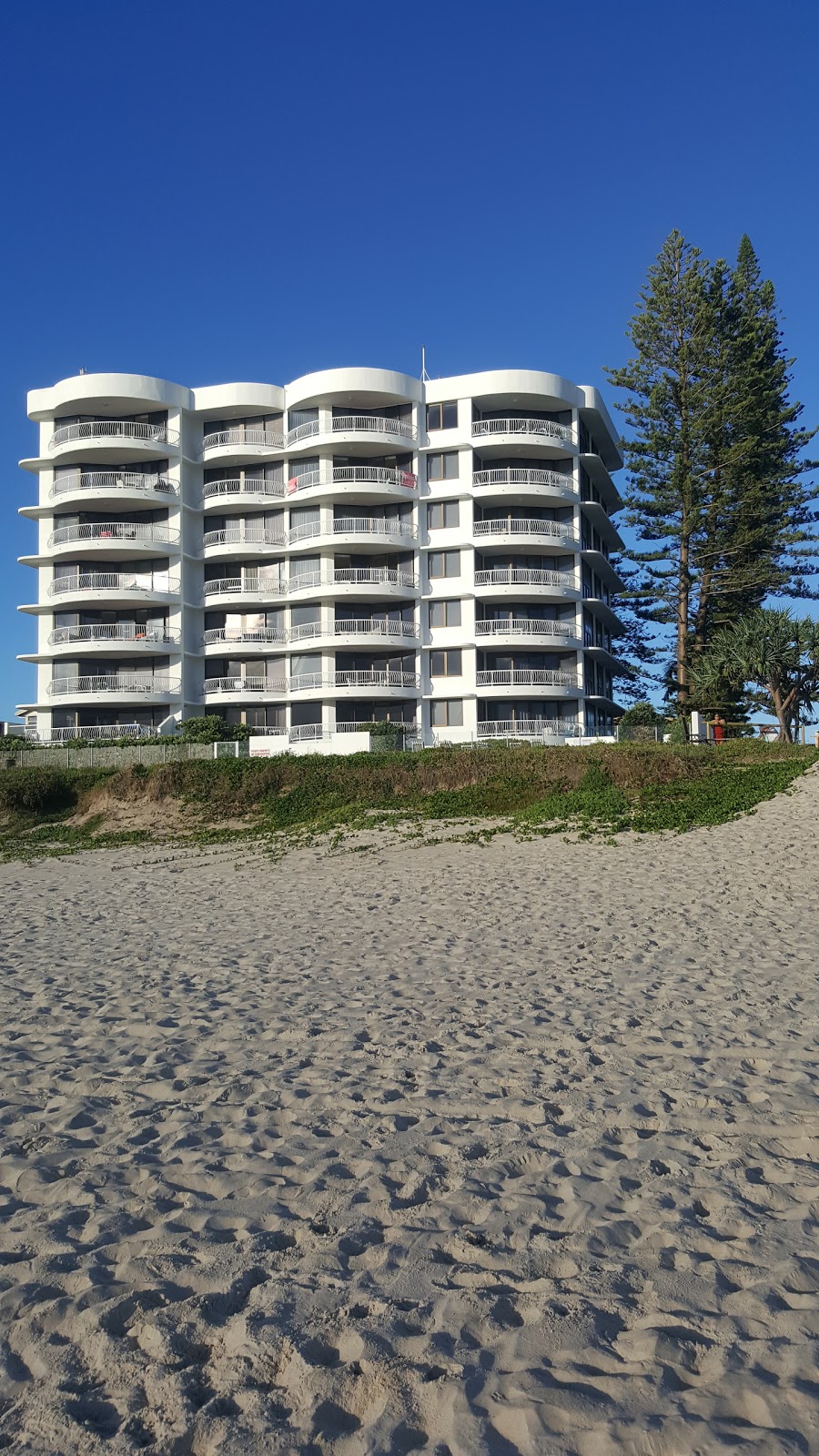 Albatross North Apartments | lodging | 125 Albatross Ave, Mermaid Beach QLD 4218, Australia | 0755724799 OR +61 7 5572 4799