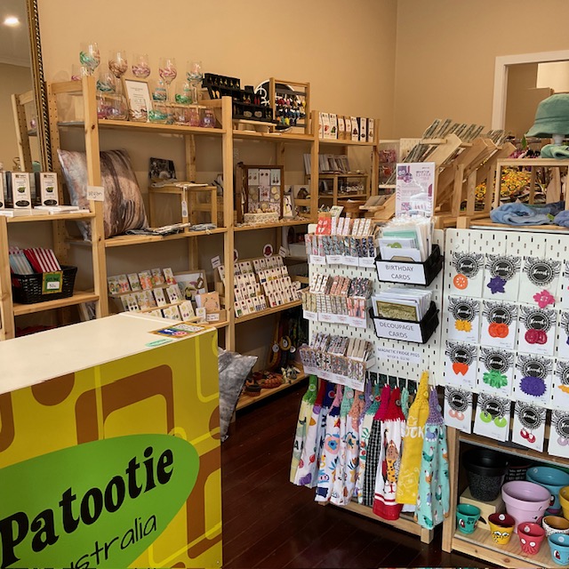 Kiss My Patootie Collective | 700 Logan Rd, Greenslopes QLD 4120, Australia | Phone: 0421 354 464