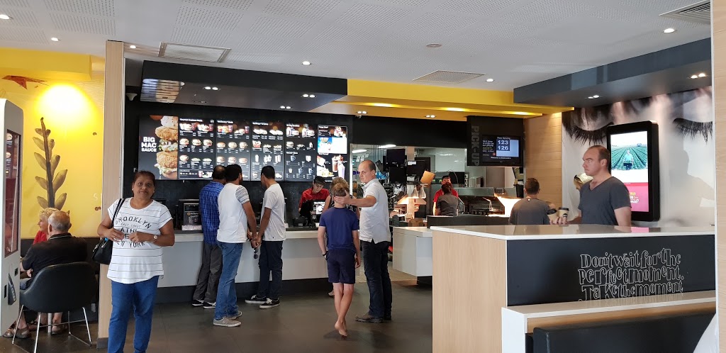McDonalds | meal takeaway | 61 Sallys Corner Rd, Exeter NSW 2579, Australia | 0248789059 OR +61 2 4878 9059