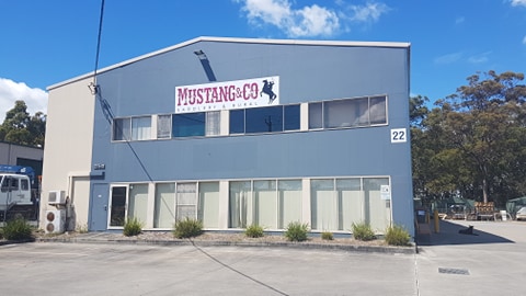 Mustang & Co Saddlery | Rural Supplies | Imperial Horse Floats | travel agency | 22 Dee Cres, Tuncurry NSW 2428, Australia | 0265558097 OR +61 2 6555 8097