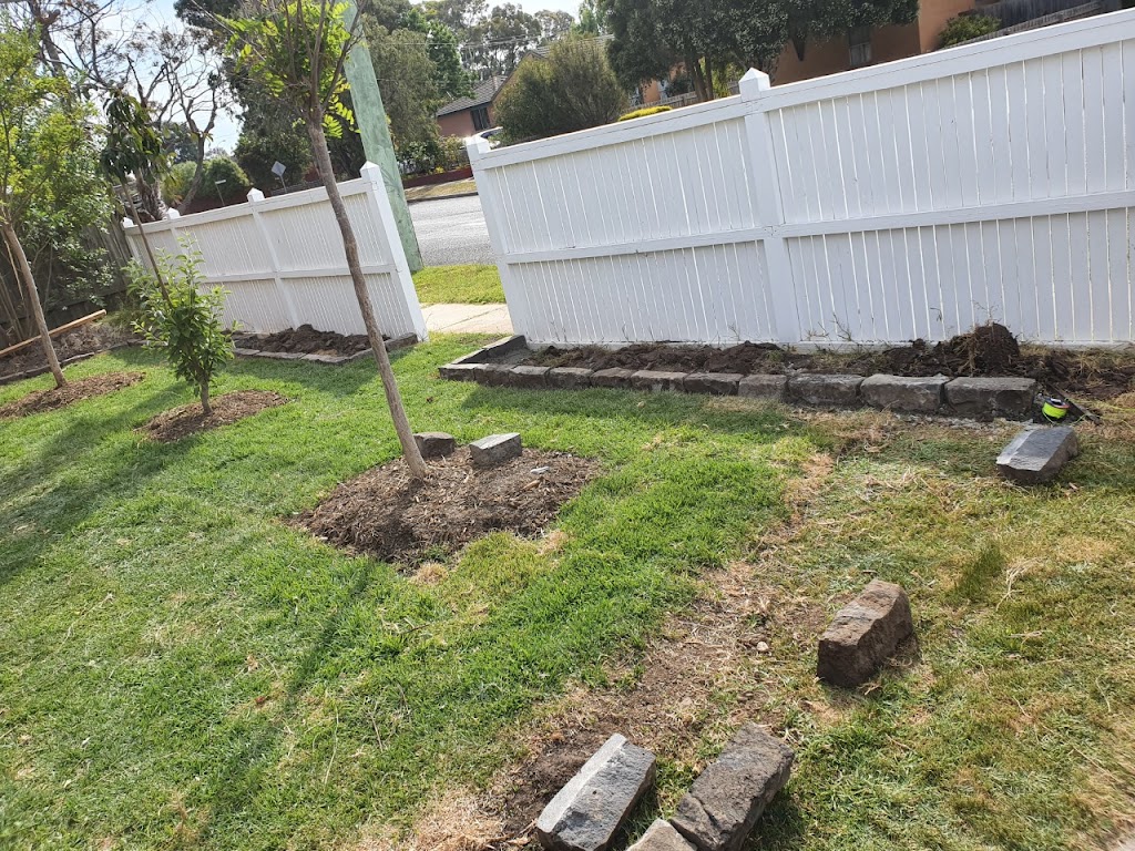 Phillip Louk Landscaping | 9 Curacoa Dr, Hastings VIC 3915, Australia | Phone: 0468 636 060