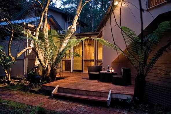 Linden Gardens Rainforest Retreat | lodging | 1383 Mount Dandenong Tourist Rd, Mount Dandenong VIC 3767, Australia | 0397511103 OR +61 3 9751 1103