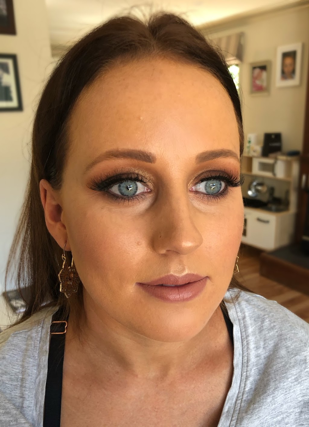 Jackie M Makeup | 6 Rolaine Cl, Lilydale VIC 3140, Australia | Phone: 0401 447 137