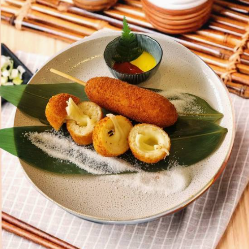 Sushi Sapporo Glenmore Park (Sushi & Snack Bar) | 90-98 Glenmore Ridge Dr, Glenmore Park NSW 2745, Australia | Phone: 0406 679 948