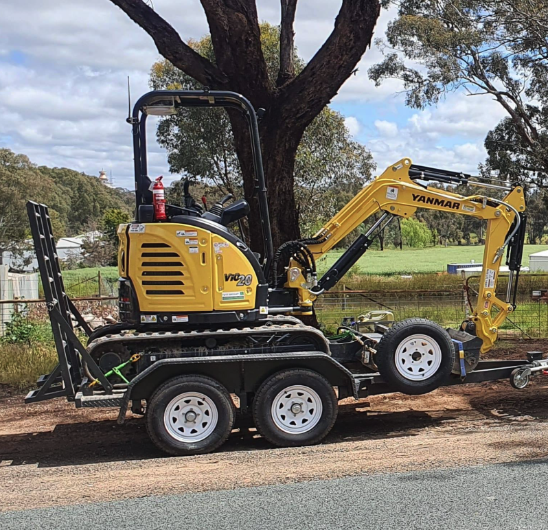 Darwin Daves Earthworx and Hire | 219 Schumakers Ln, Maiden Gully VIC 3551, Australia | Phone: 0407 452 330