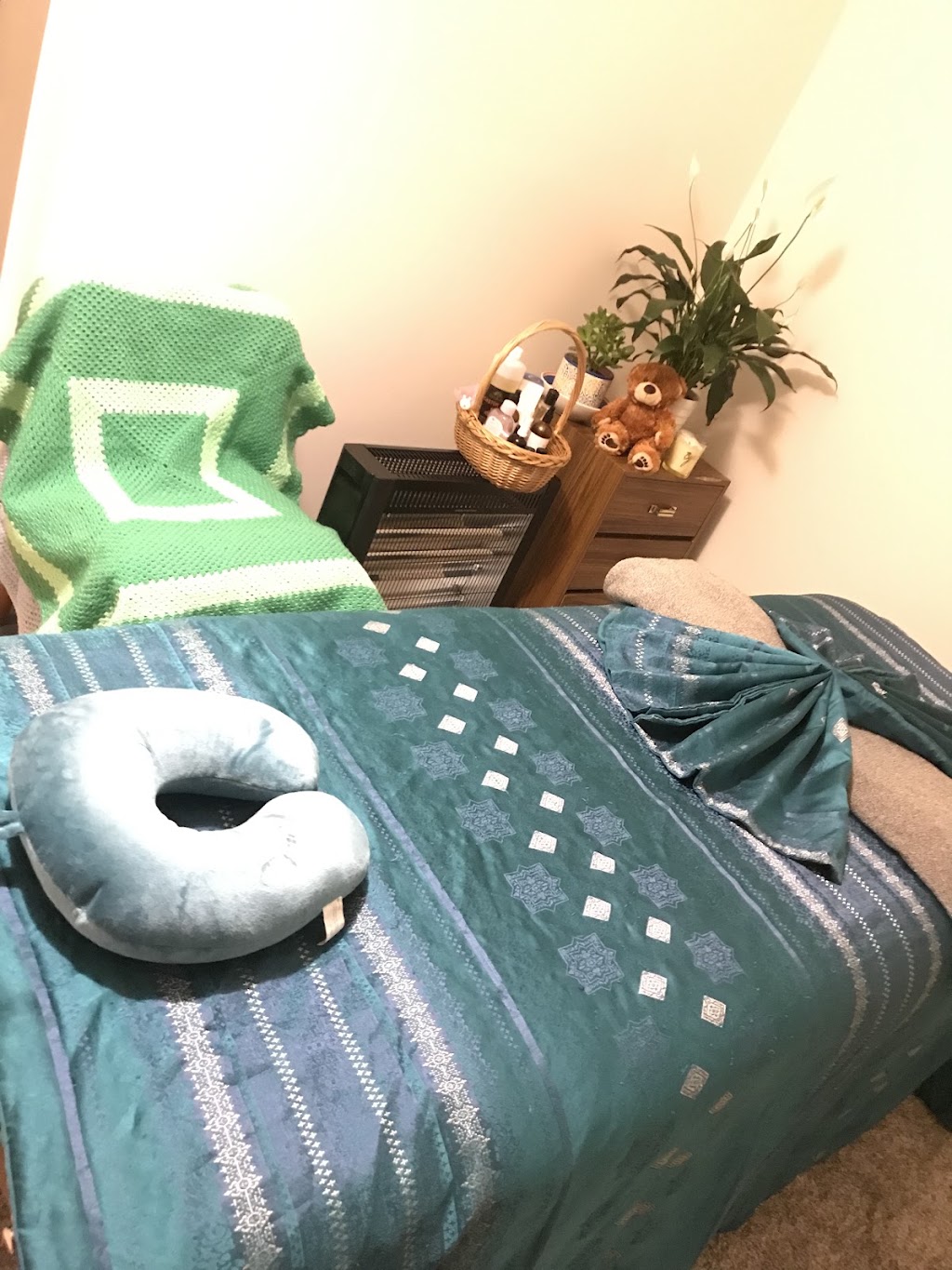 Yun-Li Massage | 237 Wyatt St, Portland VIC 3305, Australia | Phone: 0498 799 322