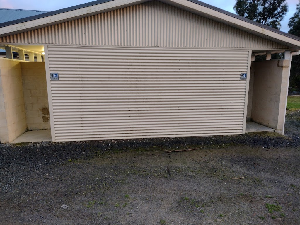 Surges Bay Public Toilet | Esperance Coast Rd, Surges Bay TAS 7116, Australia | Phone: (03) 6264 0303