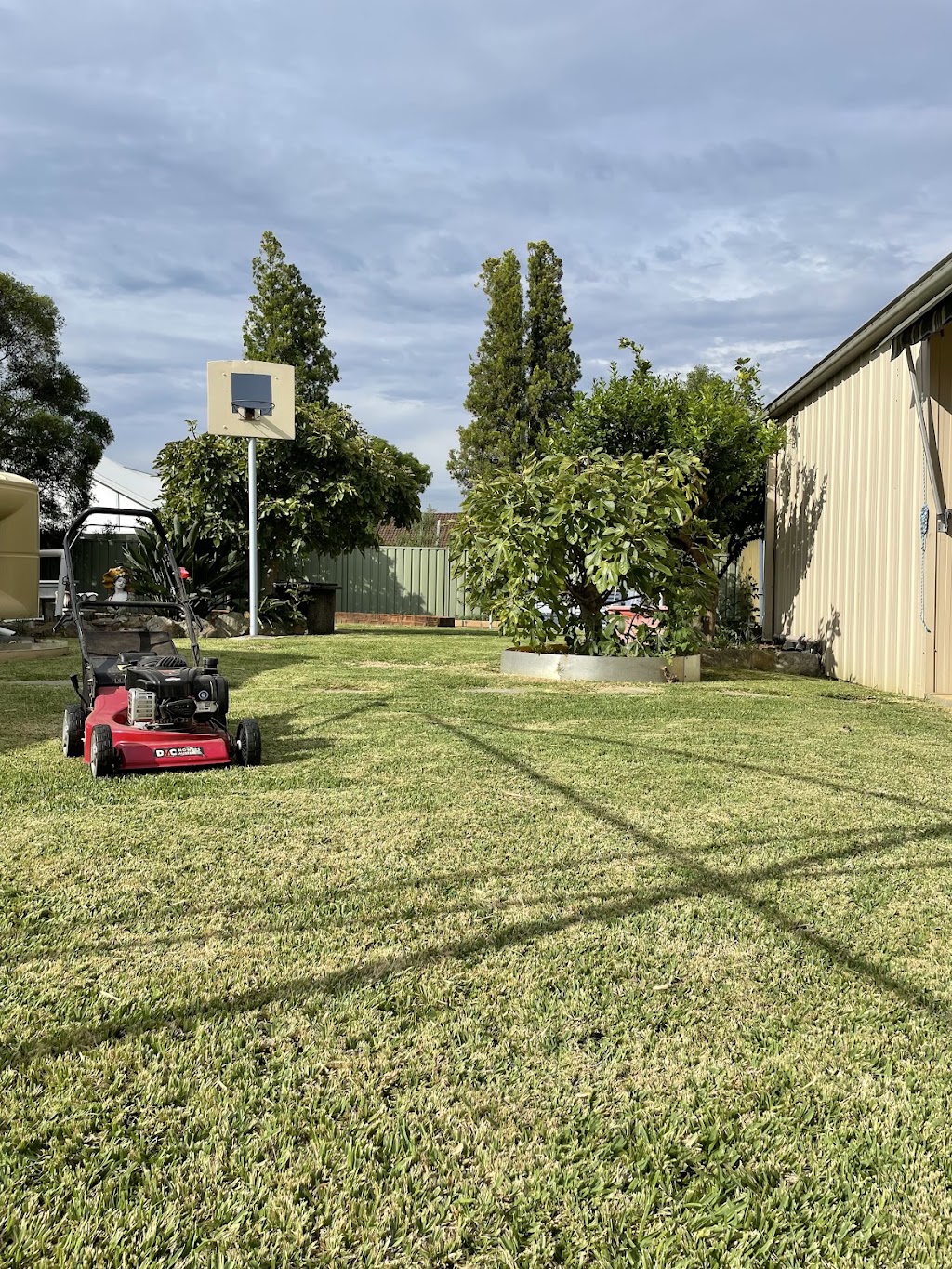 Reppas Outdoor Services | 60-62 Walworth Rd, Horsley Park NSW 2175, Australia | Phone: 0402 267 186