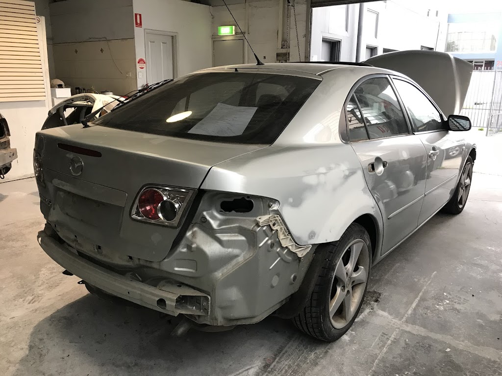 M&D Collision Centre Repair | 24 Windale St, Dandenong VIC 3175, Australia | Phone: 0414 597 008