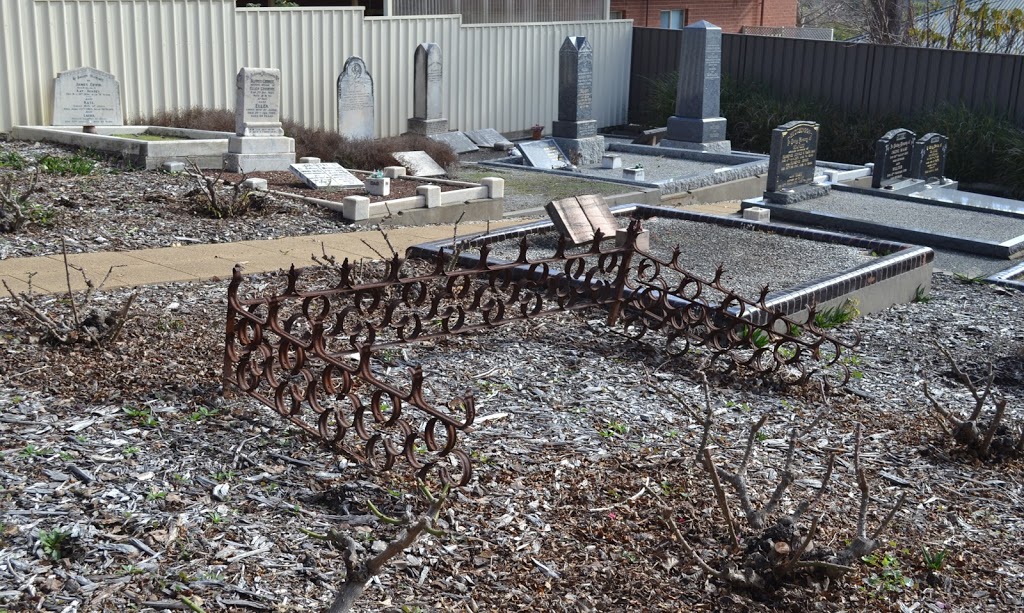 Lymn Avenue Pioneer Cemetery | 1 Lymn Ave, Athelstone SA 5076, Australia