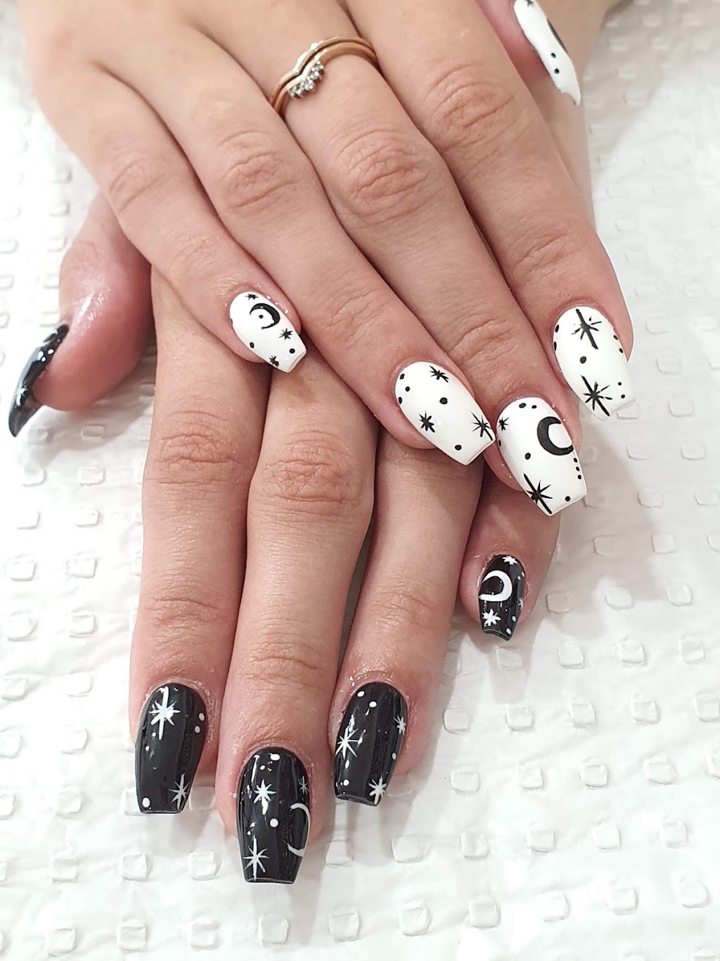 Desire Nails & Beauty | 8/19-29 Marco Ave, Revesby NSW 2212, Australia | Phone: 0404 029 999