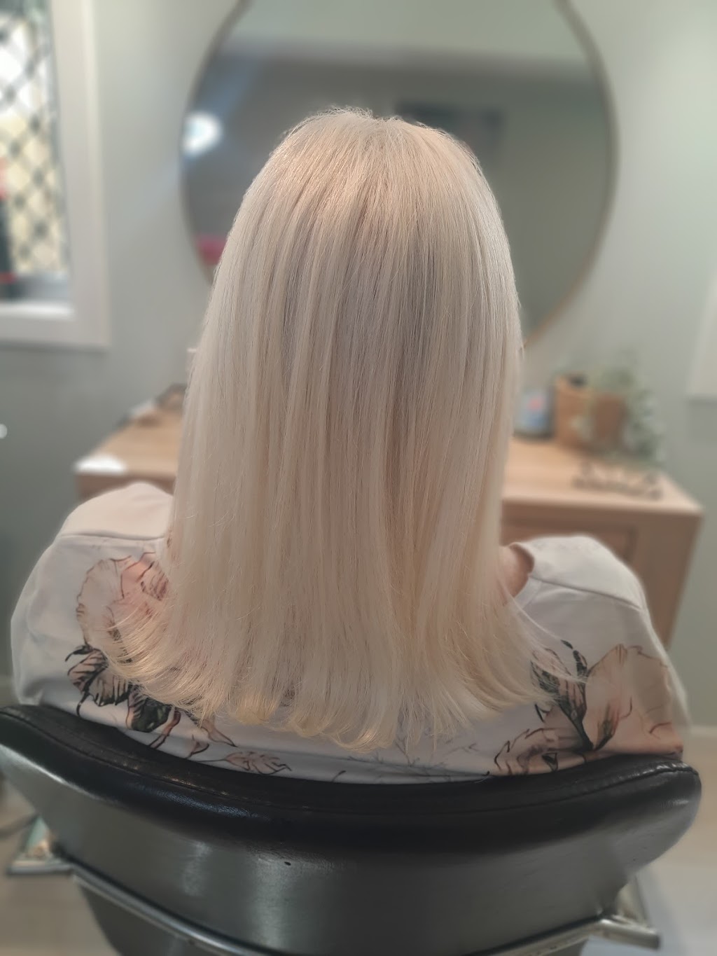 Bay Breeze Hair & Beauty | 68 Nearra St, Deagon QLD 4017, Australia | Phone: 0431 733 322