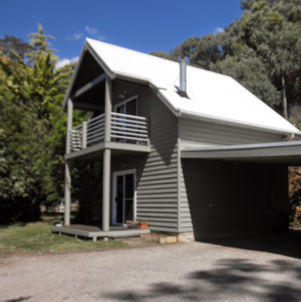 Captain Moonlight Cottage | lodging | 47 Ranch Rd, Tawonga South VIC 3698, Australia | 0418589089 OR +61 418 589 089