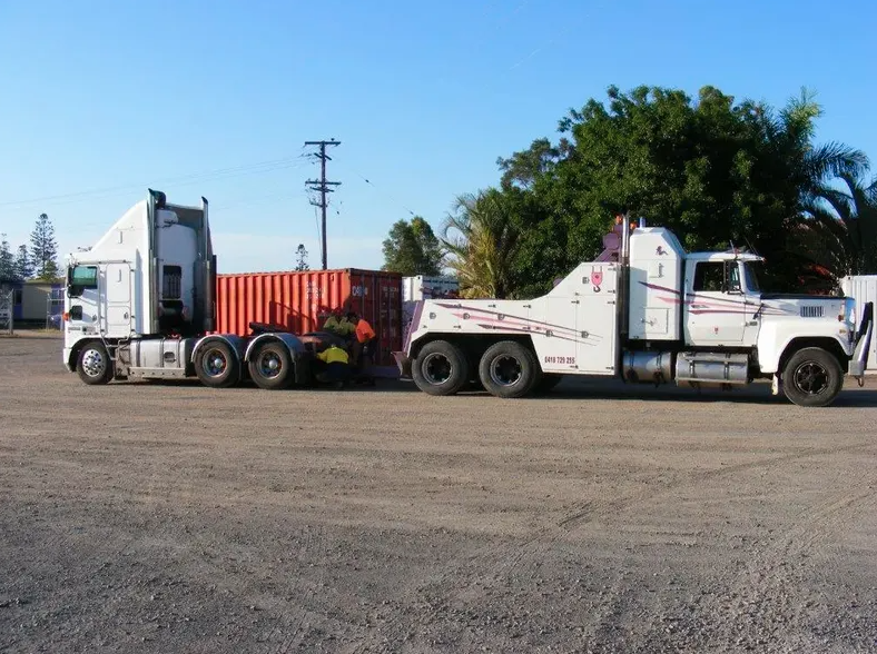 Gympie/Childers Towing Pty Ltd | 1516 Bruce Hwy, Gympie QLD 4570, Australia | Phone: (07) 5483 5569