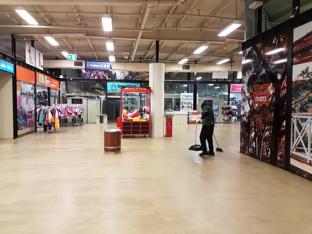Shopsmart Outlet Centre | shopping mall | 10 Zoe Pl, Mount Druitt NSW 2770, Australia | 0298324344 OR +61 2 9832 4344