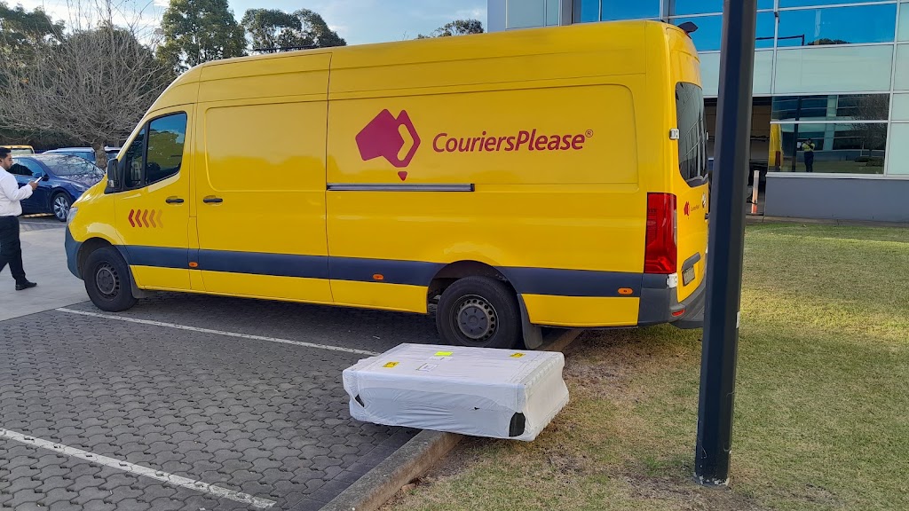 CouriersPlease Sydney - Customers / Visitors | 3/44 Clunies Ross St, Prospect NSW 2148, Australia | Phone: 1300 361 000
