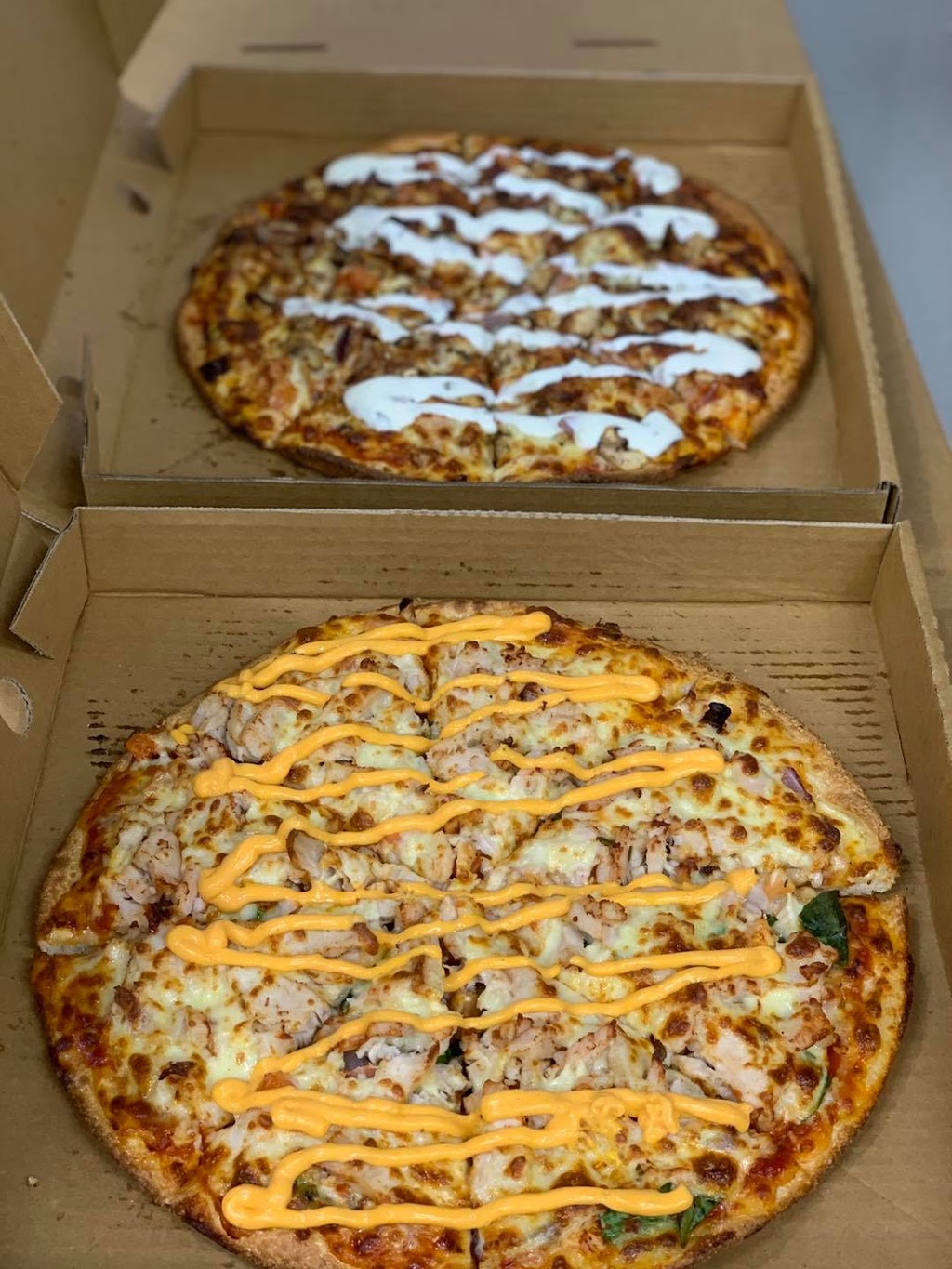 Pizzahood | meal delivery | 7/18 Nish St, Echuca VIC 3564, Australia | 0354821119 OR +61 3 5482 1119
