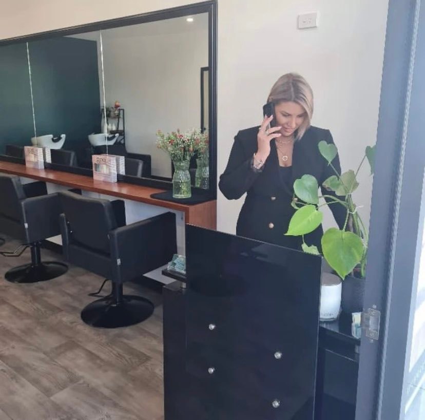 Royal Hair & Beauty | 14/121 Wyee Rd, Wyee NSW 2259, Australia | Phone: 0406 752 606