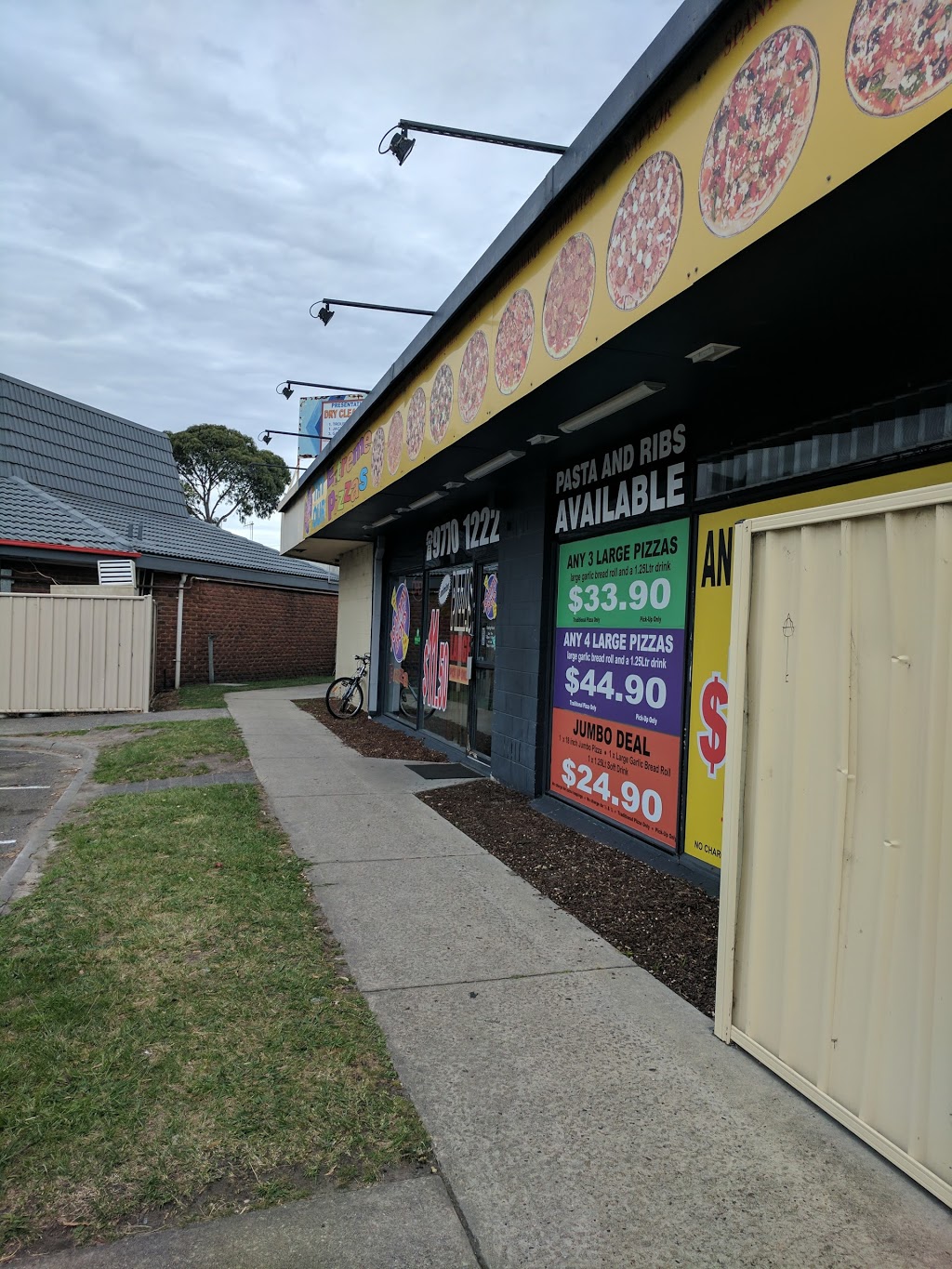 Johnny Boys Pizza and Pasta - Frankston | restaurant | Tower Hill Shopping Centre 3, 1-3 Golf Links Rd, Frankston VIC 3199, Australia | 0397701222 OR +61 3 9770 1222