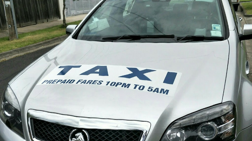 West Suburban Taxis 24 | 24 Riders Cct, Rockbank VIC 3335, Australia | Phone: 0416 838 000