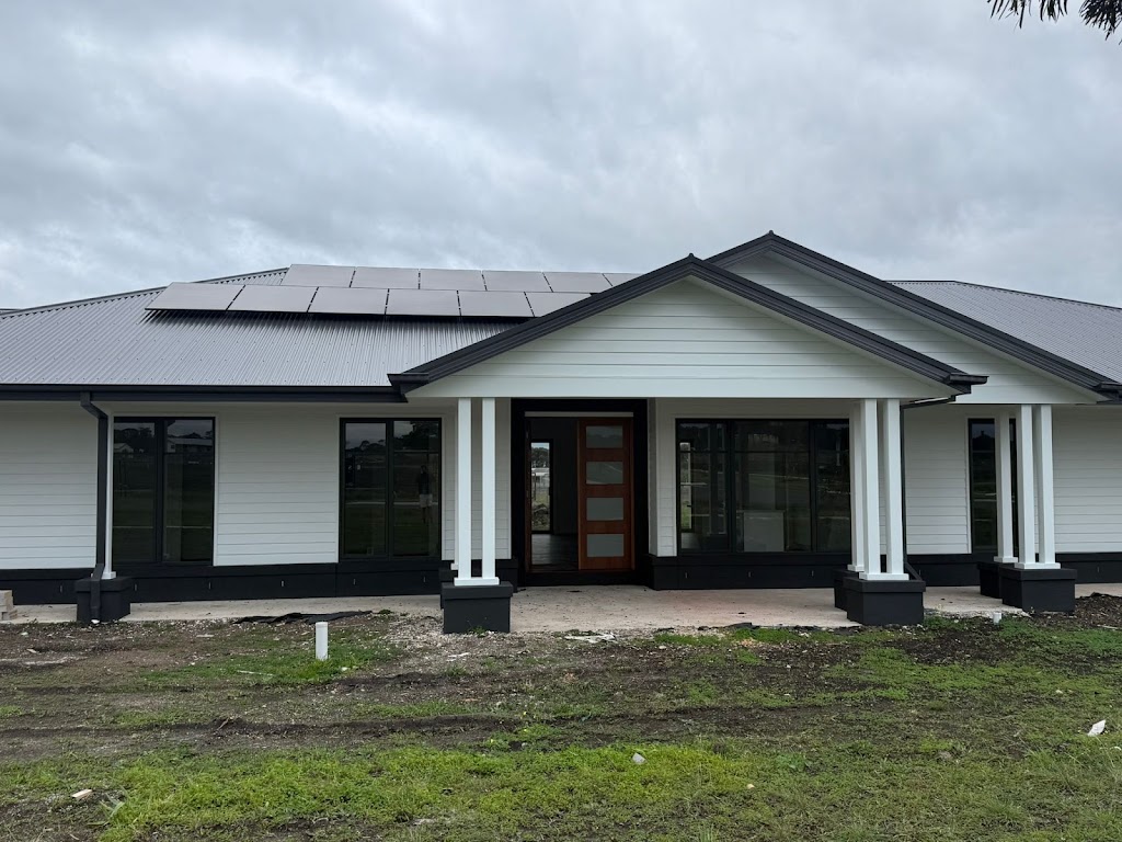 Five star painting pty ltd | 18 Derwent St, Lara VIC 3212, Australia | Phone: 0401 920 273