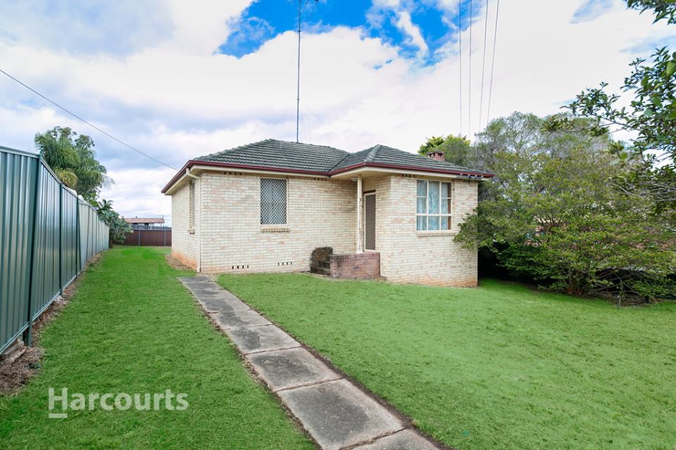 Harcourts Your Place Mount Druitt / St Marys | real estate agency | 17 Darrell Pl, Oakhurst NSW 2761, Australia | 0296234000 OR +61 2 9623 4000