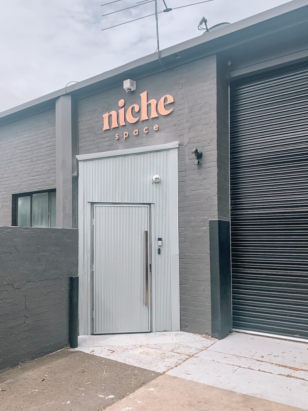 Niche Space | Unit 4/2 Cawarra Rd, Caringbah NSW 2229, Australia | Phone: 0405 093 797