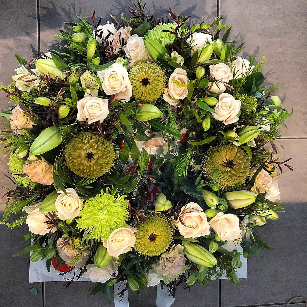 Flowers by Nim | florist | 78 Brossard Rd, Mickleham VIC 3064, Australia | 0421001328 OR +61 421 001 328