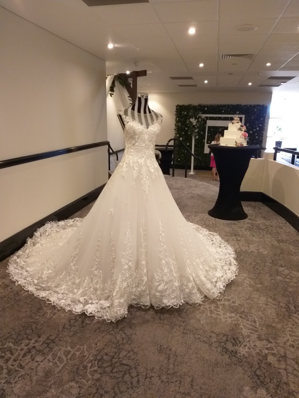 Sweet Angels Bridal | clothing store | shop 2/47 Central Ave, Oak Flats NSW 2529, Australia | 0434899013 OR +61 434 899 013
