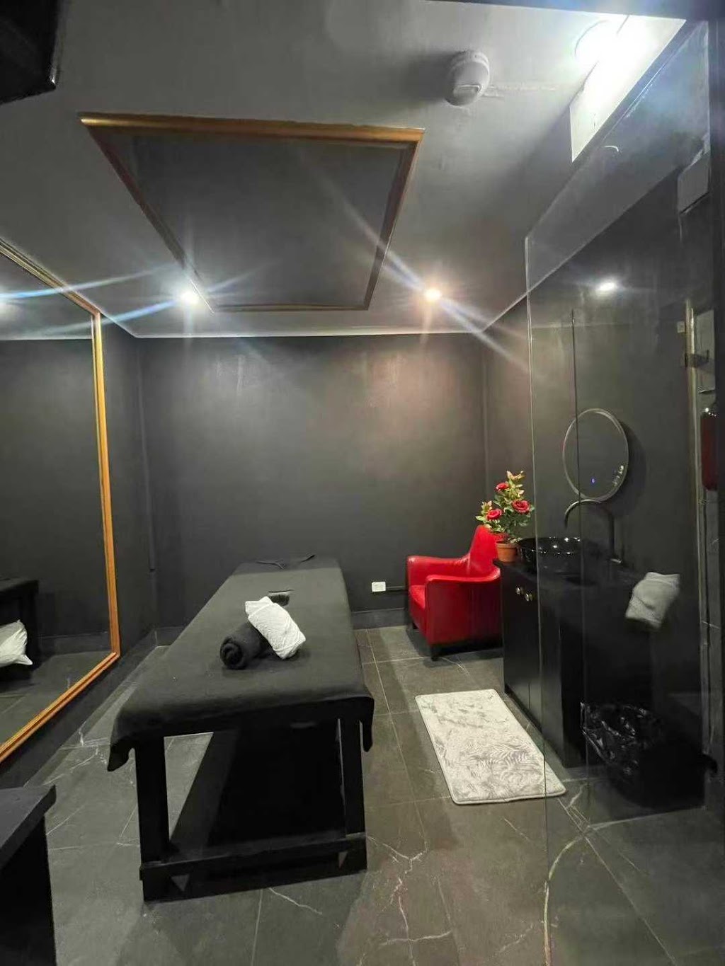 48 Velvet Rose - Erotic Massage | 48 Kellett St, Potts Point NSW 2011, Australia | Phone: 0485 704 848