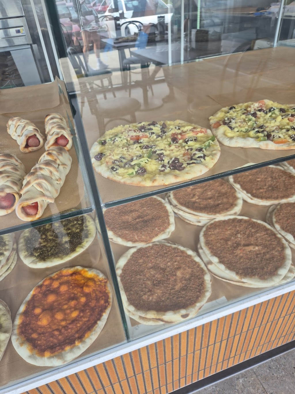 Zet and Zaatar Mernda | T36/180 Riverdale Bvd, Mernda VIC 3754, Australia | Phone: (03) 8188 0229