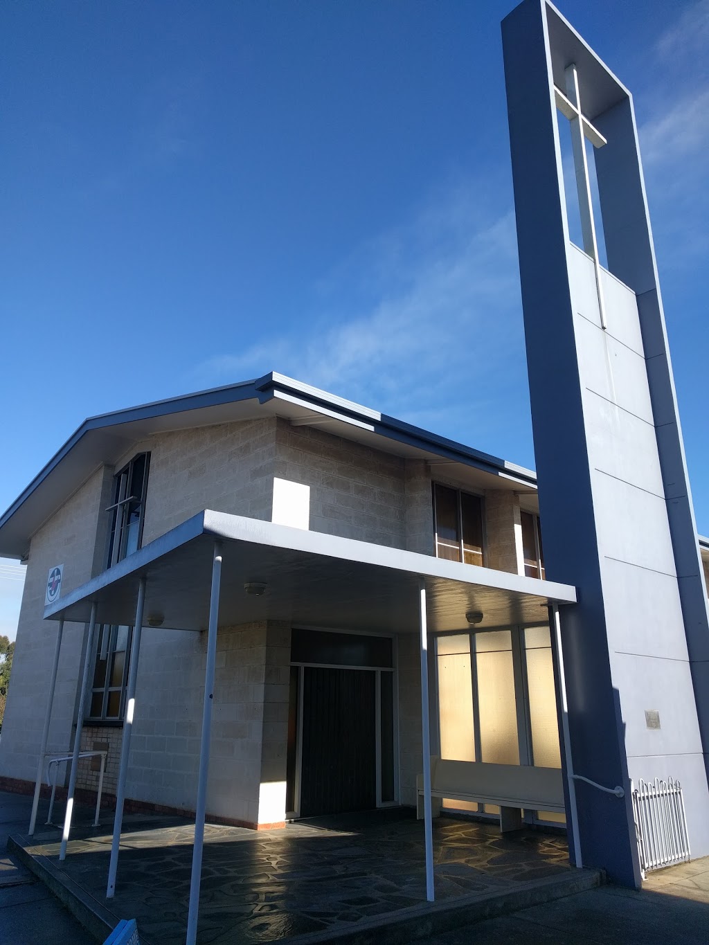 Naracoorte Uniting Church | church | 9 Foster St, Naracoorte SA 5271, Australia | 0887620377 OR +61 8 8762 0377