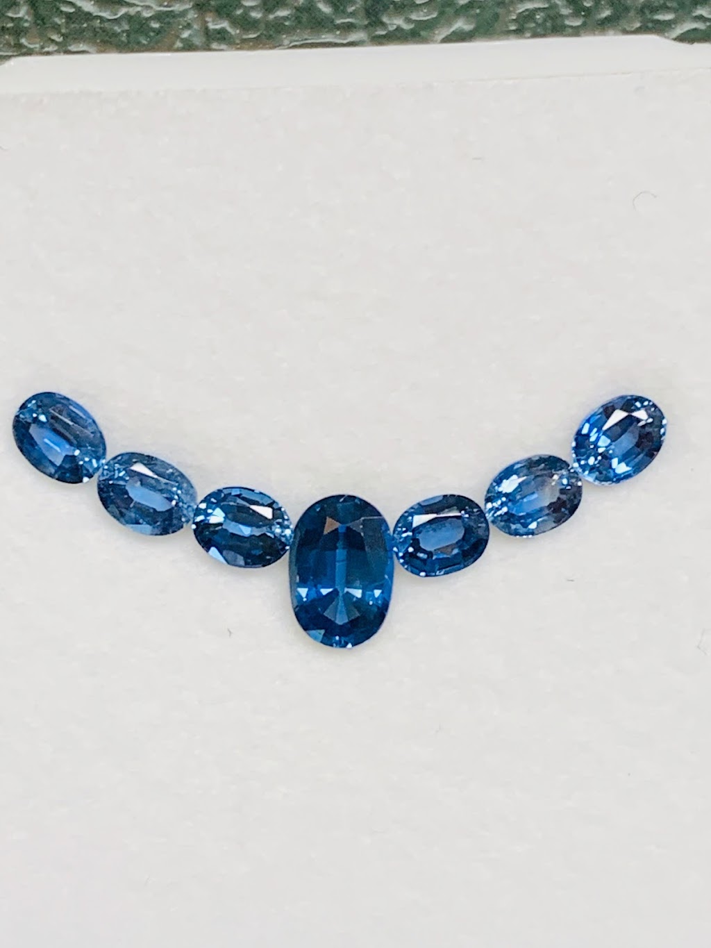 Coolamon Mining Sapphire Showcase | 1052 Rubyvale Rd, Sapphire Central QLD 4702, Australia | Phone: 0407 881 551