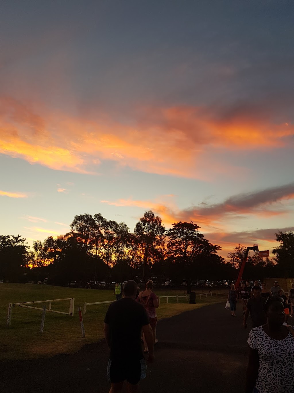 Apex Oval | Cassia St, Dubbo NSW 2830, Australia | Phone: (02) 6801 4000