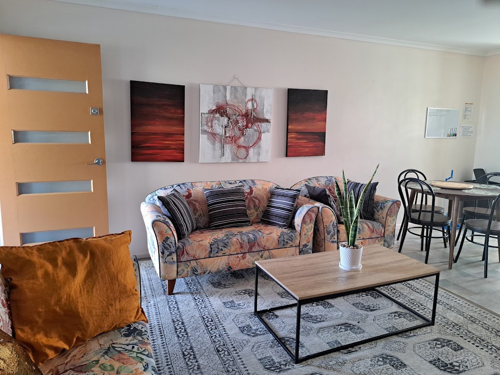 Goldenhouse Rentals | 165 Opal St, Emerald QLD 4720, Australia | Phone: 0448 098 985